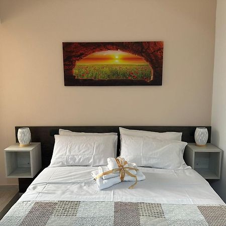 Kalgheros Luxury Rooms อากริเจนโต ภายนอก รูปภาพ