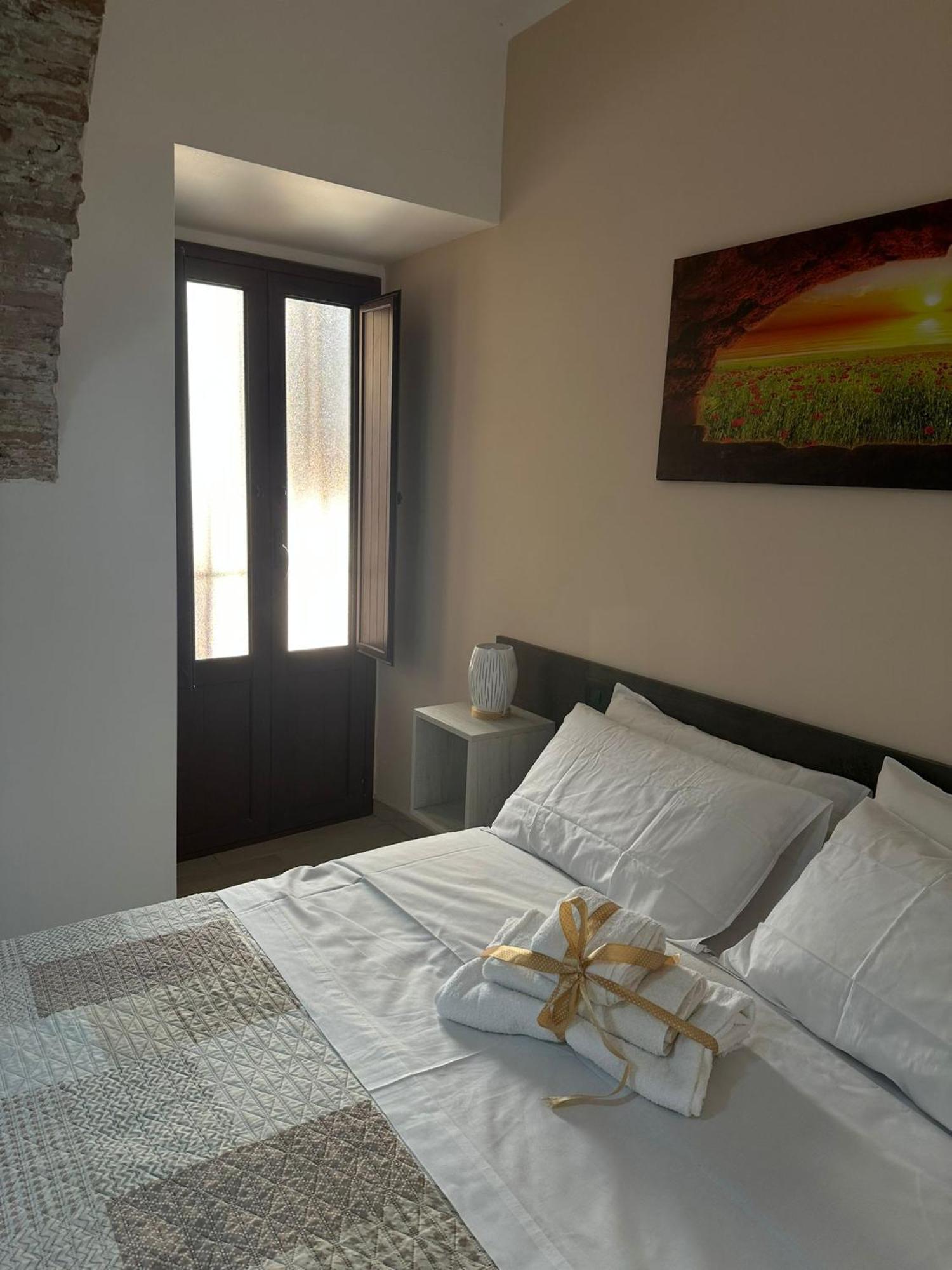 Kalgheros Luxury Rooms อากริเจนโต ภายนอก รูปภาพ